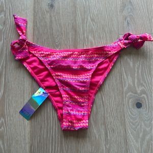 NWT Atmosphere Bikini Bottoms, slightly cheeky, Sz 8